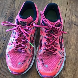 Brooks sneakers